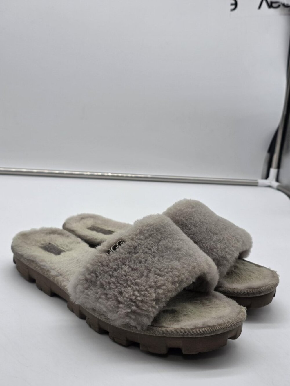 UGG Slippers Shoes Womens Size 10 Gray cozette Shearling Slide Fuzzy House Cozy